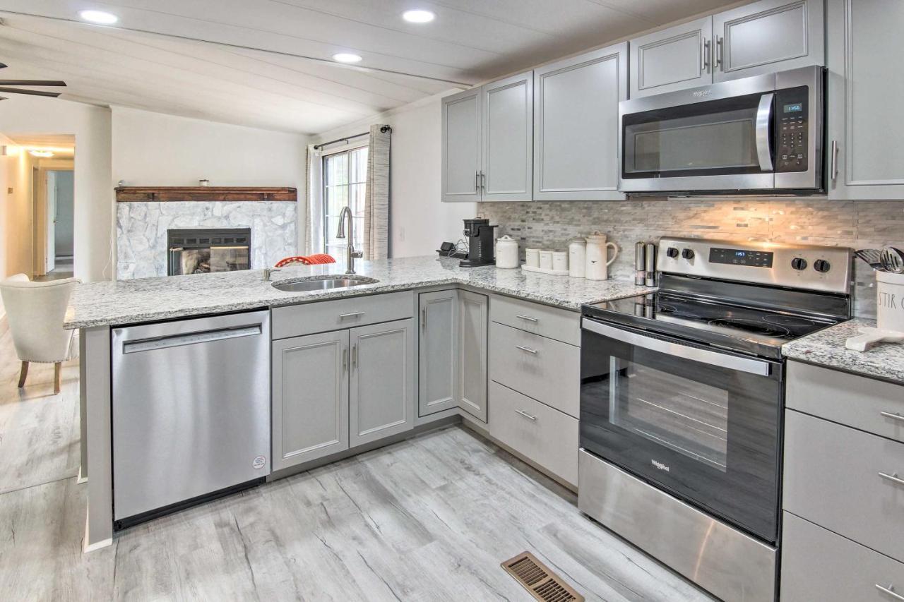 Cozy Asheville Cottage With Grill And Fire Pit! Экстерьер фото