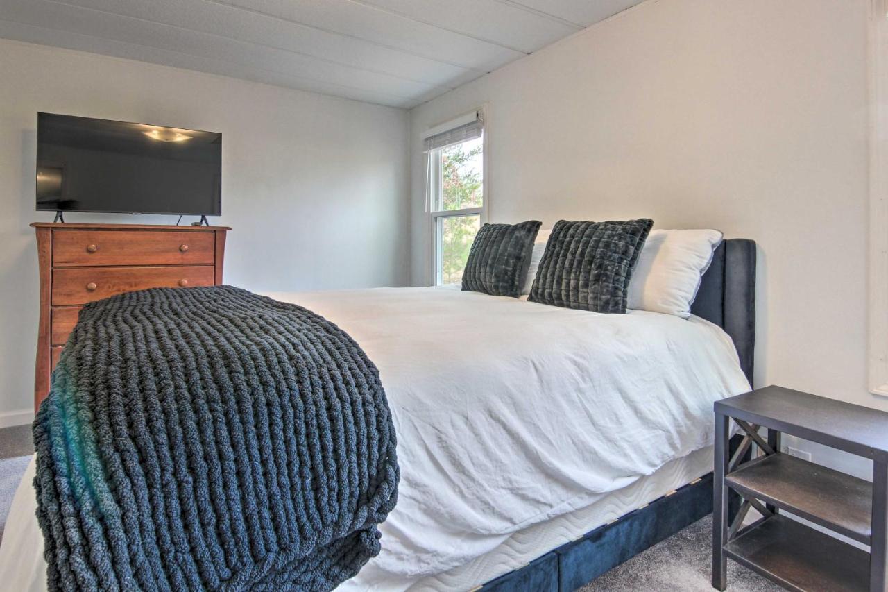 Cozy Asheville Cottage With Grill And Fire Pit! Экстерьер фото